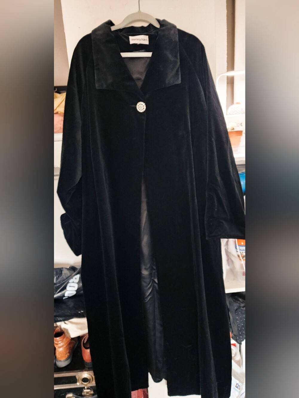 "BLOOMINGDALES" WOMEN'S 80'S EVENING COAT - BLACK VELVET